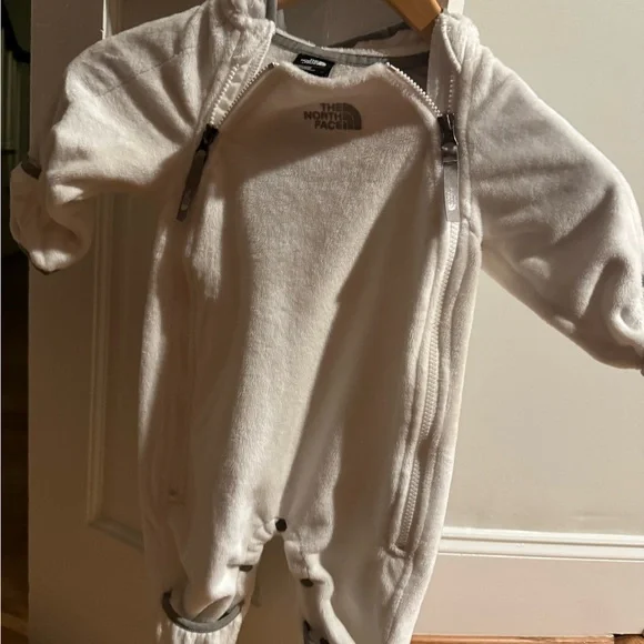 Baby North Face Winter suit 3-6 mos